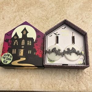 Bella & Jack glow in the dark jewelry Halloween bats earrings